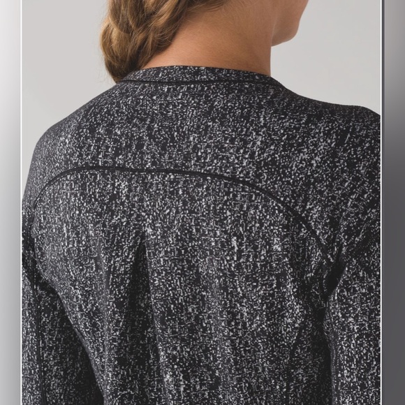 Lululemon Outrun Long Sleeve - Picture 5 of 11